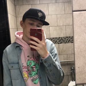 Meet your Posher, Phillip